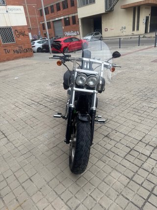 Harley-Davidson Negra - Moto Cruiser