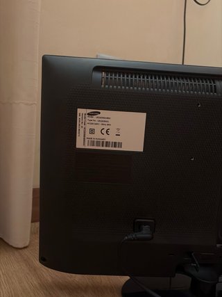 Televisor Samsung 22 Negro Modelo UE22D5003BW