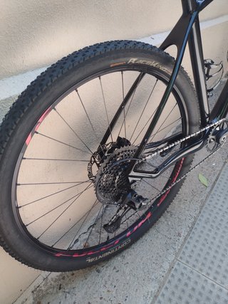 Bicicleta MTB 29" CARBONO