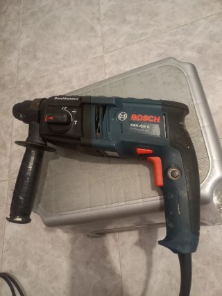 Taladro Bosch GBH 2-20 D