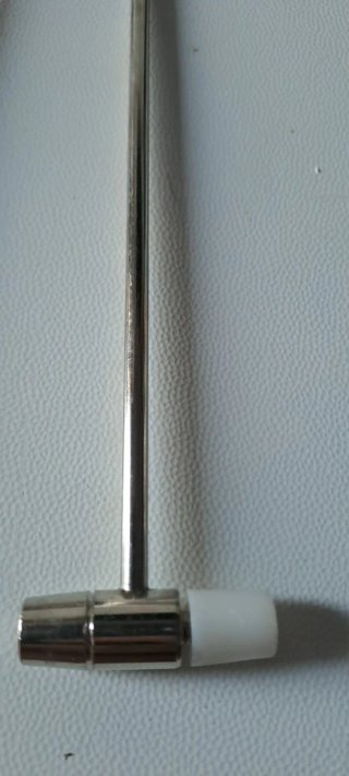 Attrezzo per orologi