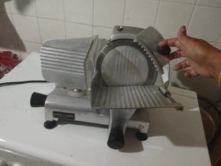 Cortadora de fiambre profesional