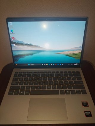 HP OmniBook 7 Aero 13.3 2K