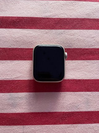 Apple Watch SE 2da Gen 40mm Starlight
