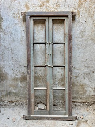 Ventana antigua de madera