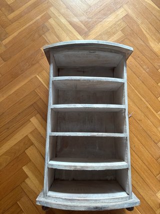 Cajonera pequeña de madera