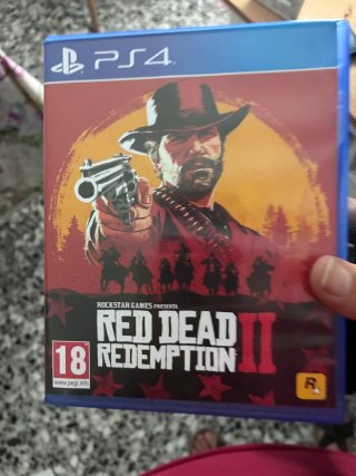 Lote 4 Videojuegos PS4: The Last of Us, FC 26, Red