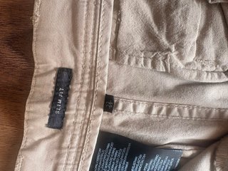 Pantalones cargo slim fit beige