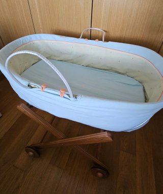 Moisés para bebé con soporte y ruedas