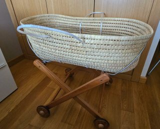 Moisés para bebé con soporte y ruedas
