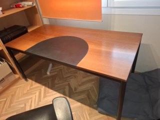 Mesa de despacho madera y metal