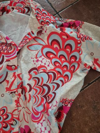 Conjunto blusa y bermuda estampado