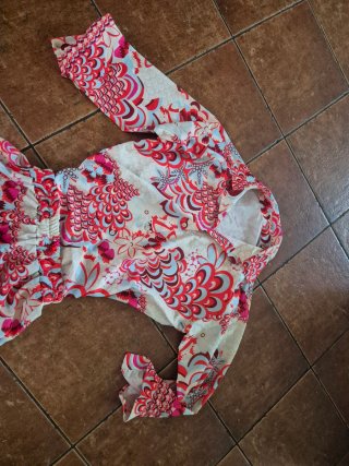 Conjunto blusa y bermuda estampado