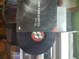 Native Instruments Traktor Scratch Duo