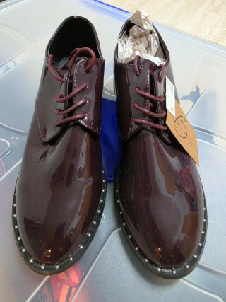 Zapatos charol granate mujer