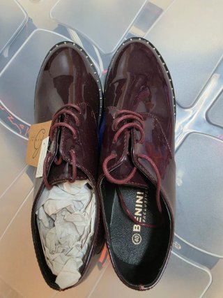 Zapatos charol granate mujer