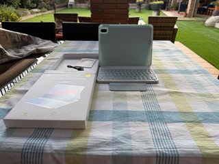 Funda iPad 11 con Teclado Bluetooth