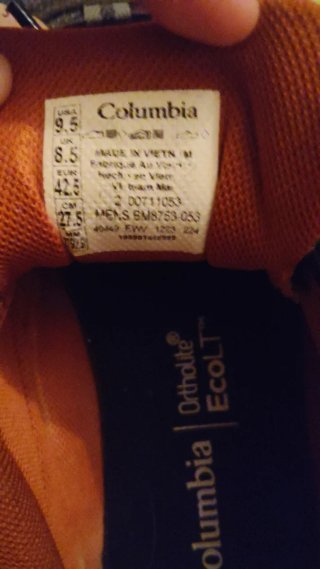 Zapatillas Columbia grises y naranjas