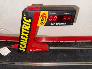 Scalextric Semáforo y Cuentavueltas EVO 1