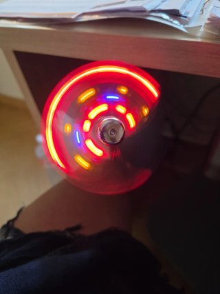 Ventilador USB Hama con LEDs de Colores