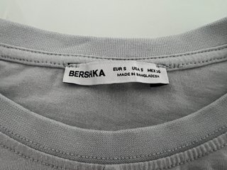 Top Bershka gris cruzado drapeado Talla S