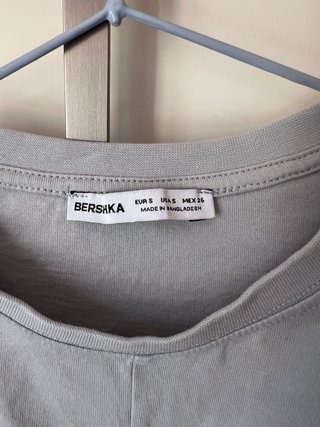 Top Bershka gris cruzado drapeado Talla S