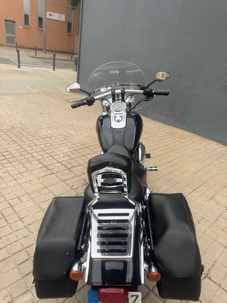 Harley-Davidson Fat Bob Negra