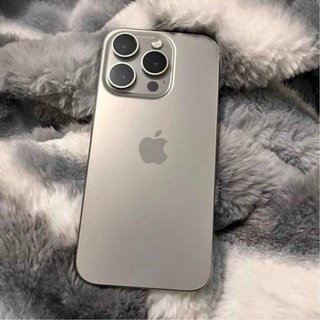 iPhone 15 Pro Max Titanio