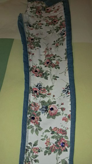 Pantalón vaquero/jeans tachas y flores #Yes!Miss