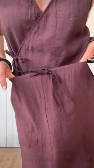 Conjunto Falda y Chaleco color Burgundy