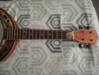 Banjo Ukelele con funda.