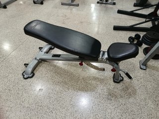 Lote completo de maquinaria y material de Gimnasio