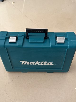 Taladro Makita 18V LXT con 2 baterías