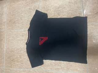 Camiseta Emporio Armani Negra