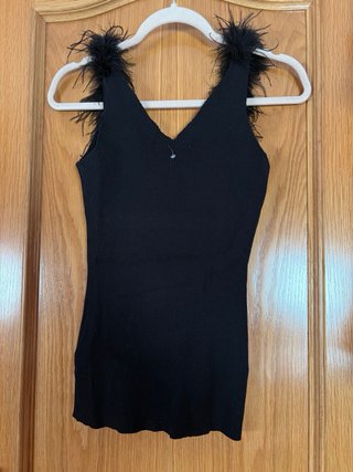 Camiseta de tirantes con plumas