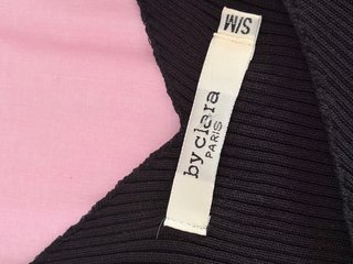 Camiseta de tirantes con plumas