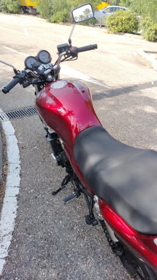 Honda CB750 Seven Fifty Naked Roja