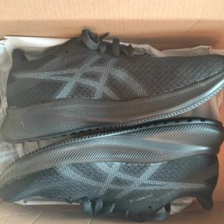 Zapatillas Asics Negras nuevas sin estrenar