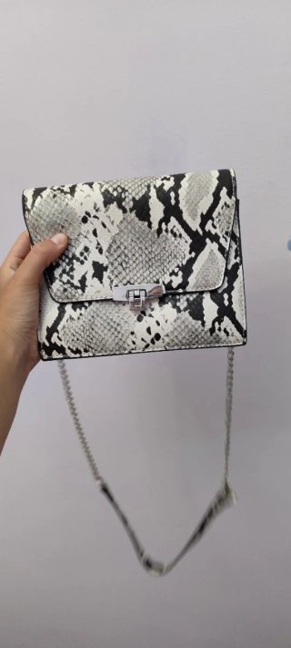 Bolso estampado animal Pull and Bear