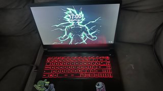 Portátil MSI Negro y Rojo