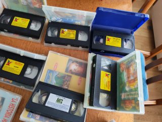 Lote 12 Películas VHS Disney y Animación