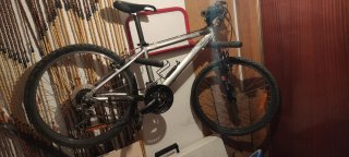 Bicicletas Infantiles Btwin Roja y Rockrider gris