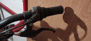 Bicicletas Infantiles Btwin Roja y Rockrider gris