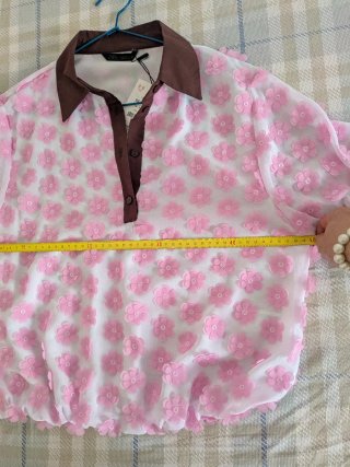 Blusa Zara flores rosa y marrón Talla M