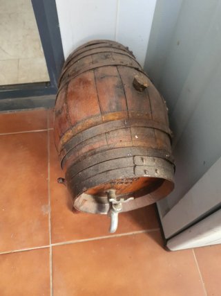 Barrica de vino de madera