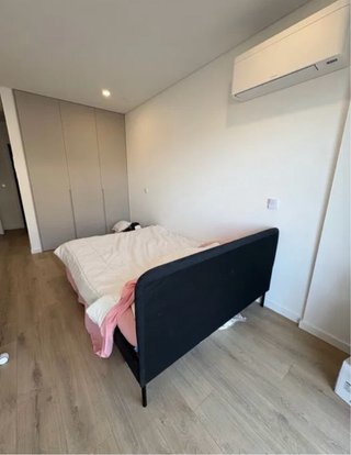 Cama + colchão IKEA SLATTUM 140cm