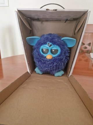 Furby azul con Ojos Azules