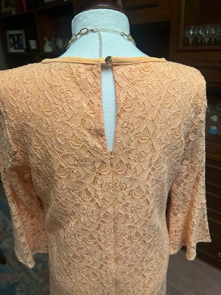 Vestido encaje naranja pastel Talla 42