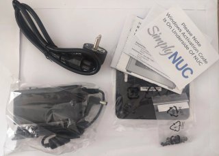 Intel NUC7i7DNHE i7 16GB RAM 1TB SSD