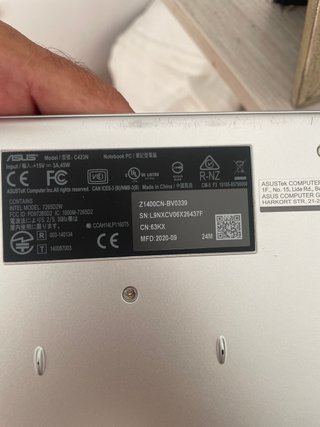 Portátil ASUS Plata